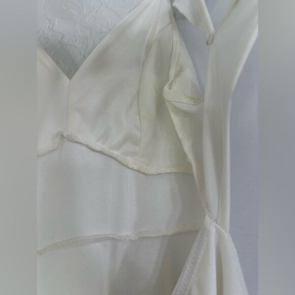 Windsor White Sleeveless Cut-Out Back V-Neckline - Picture 3 of 5